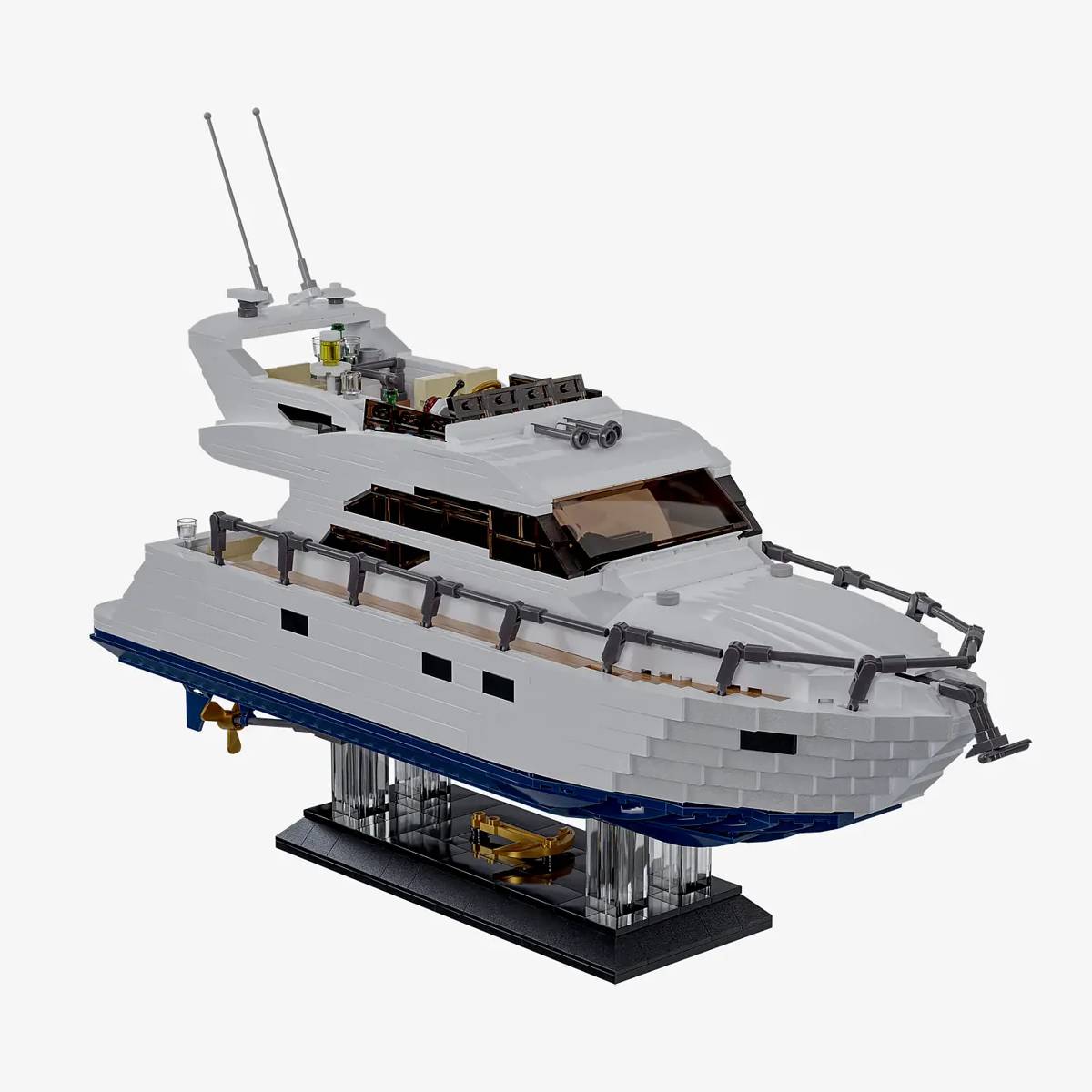 Petit yacht moderne (BB-104321) — Prix et comparaison | Brick Broker