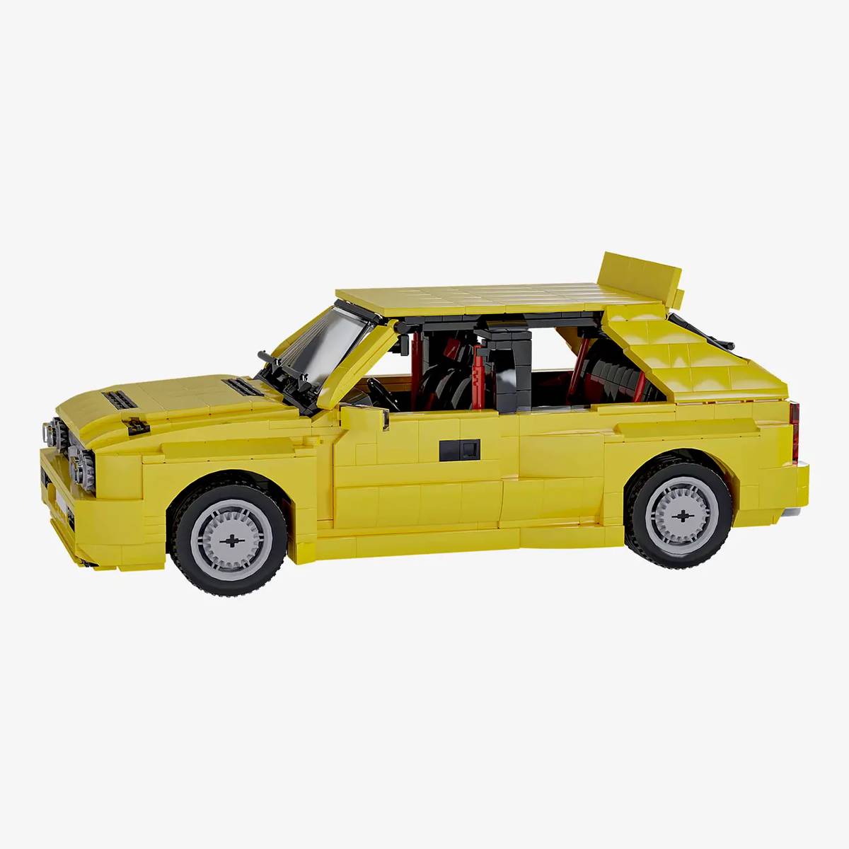 Voiture de sport compacte jaune italienne (BB-106972) — Prix et comparaison | Brick Broker