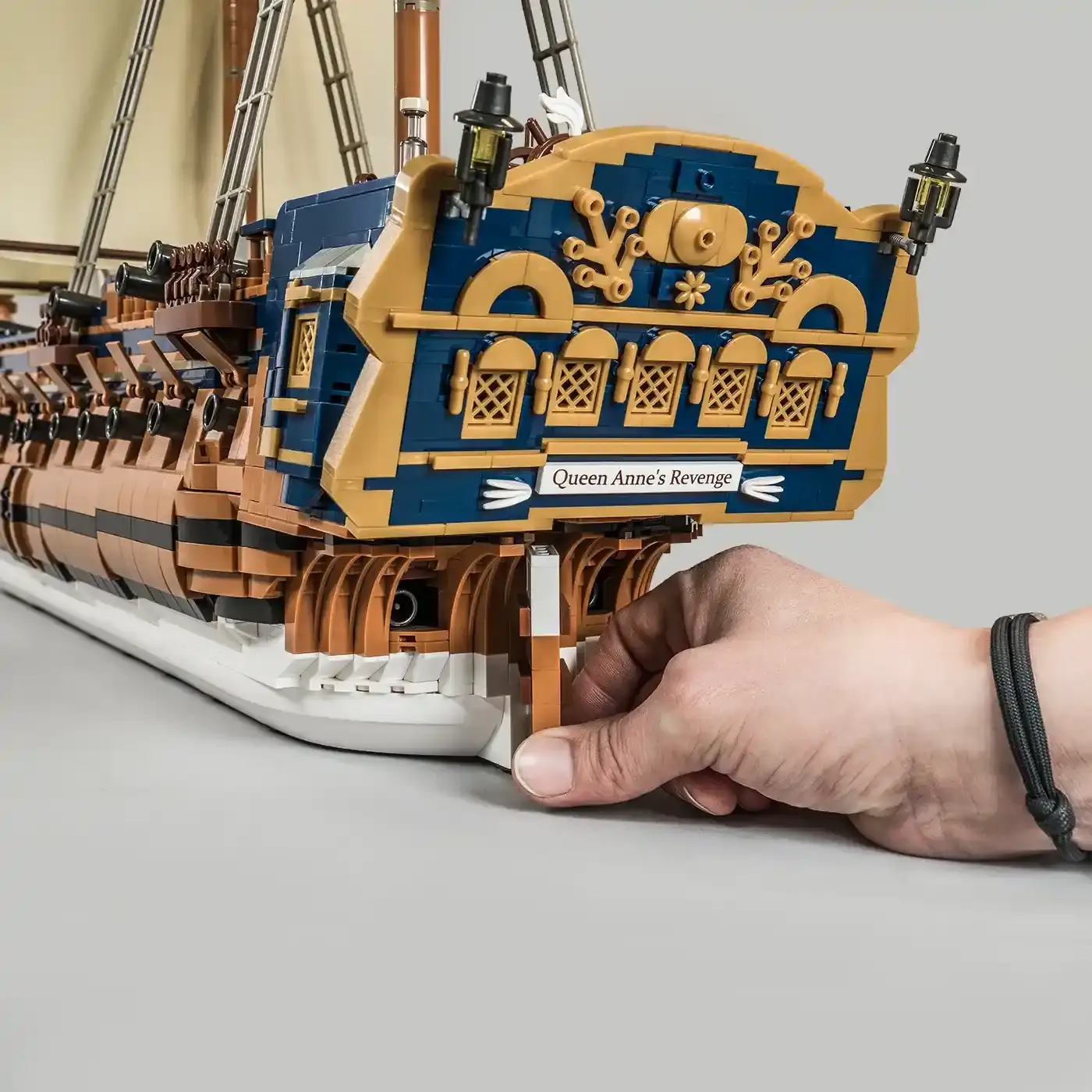 BlueBrixx Blackbeard's Flagship Queen Anne's Revenge