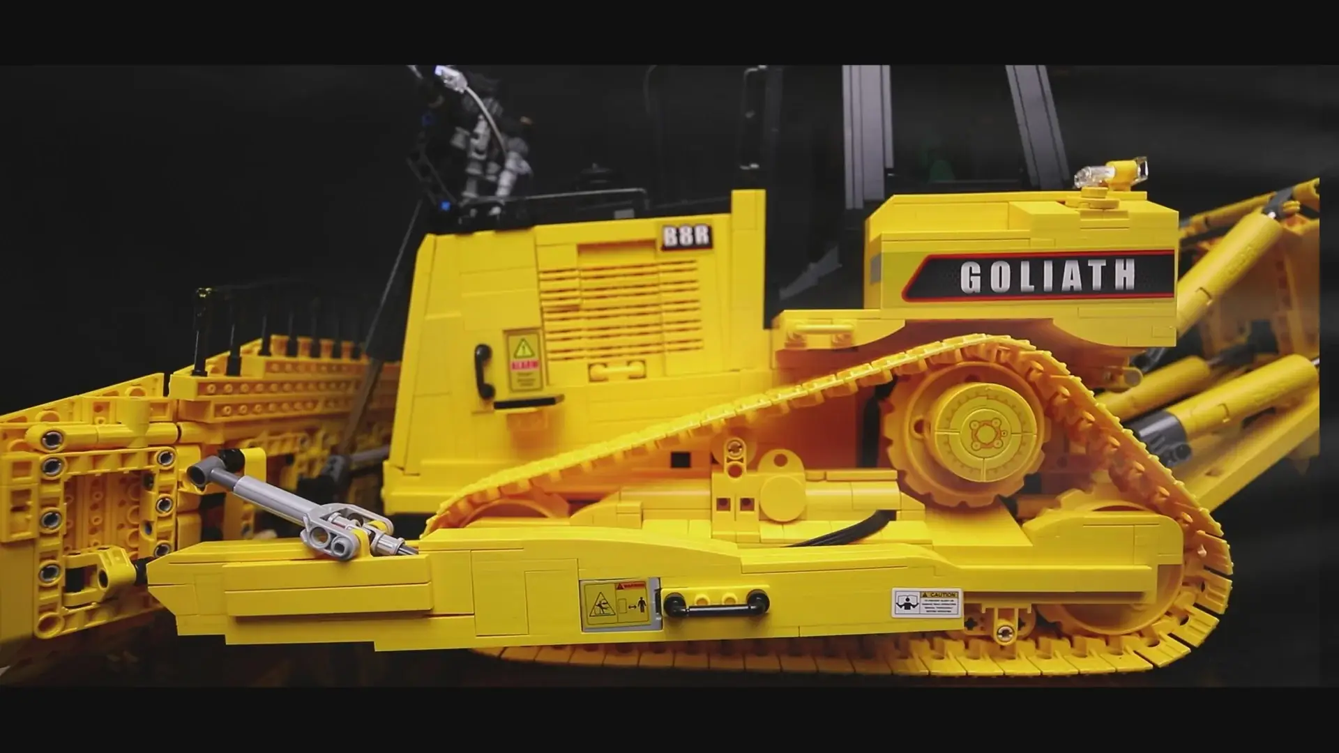 CaDA Goliath Bulldozer • Set C61056W • SetDB