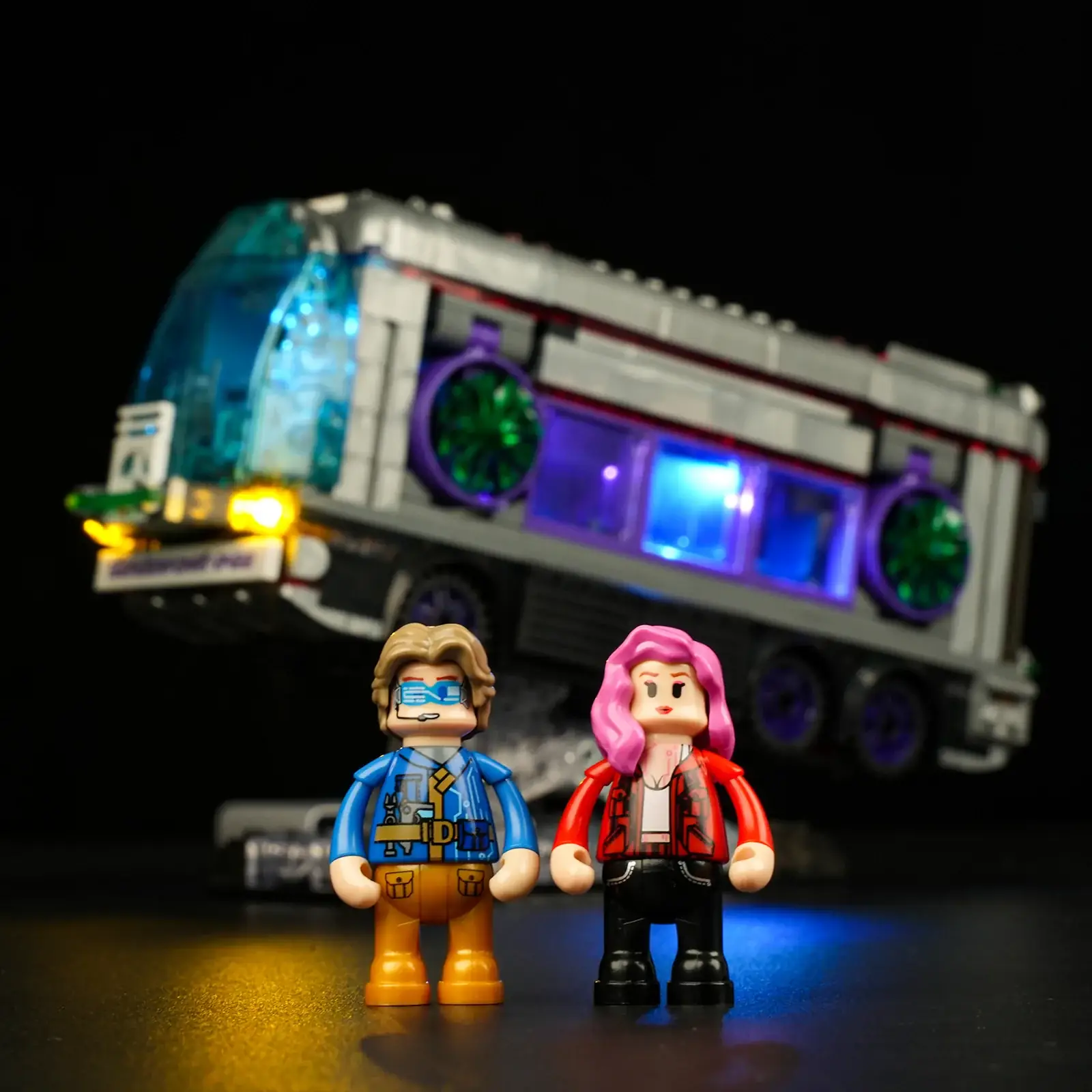 Funwhole Cyberpunk Bus • Set F9060 • SetDB • Merlins Bricks
