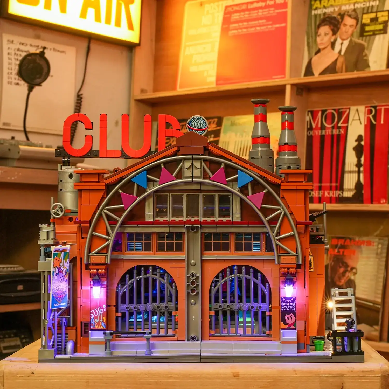 Funwhole Factory House of Music • Set F9068 • SetDB