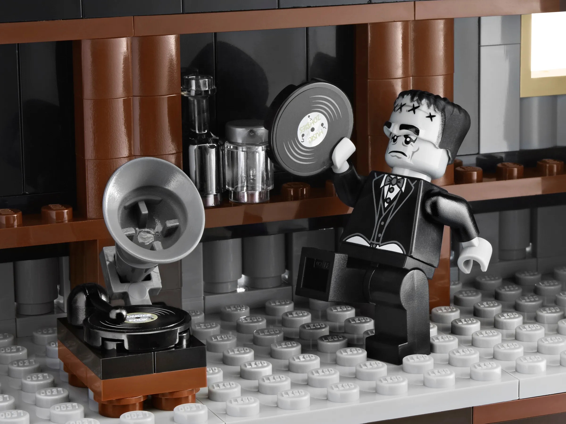 Monster house lego set hotsell