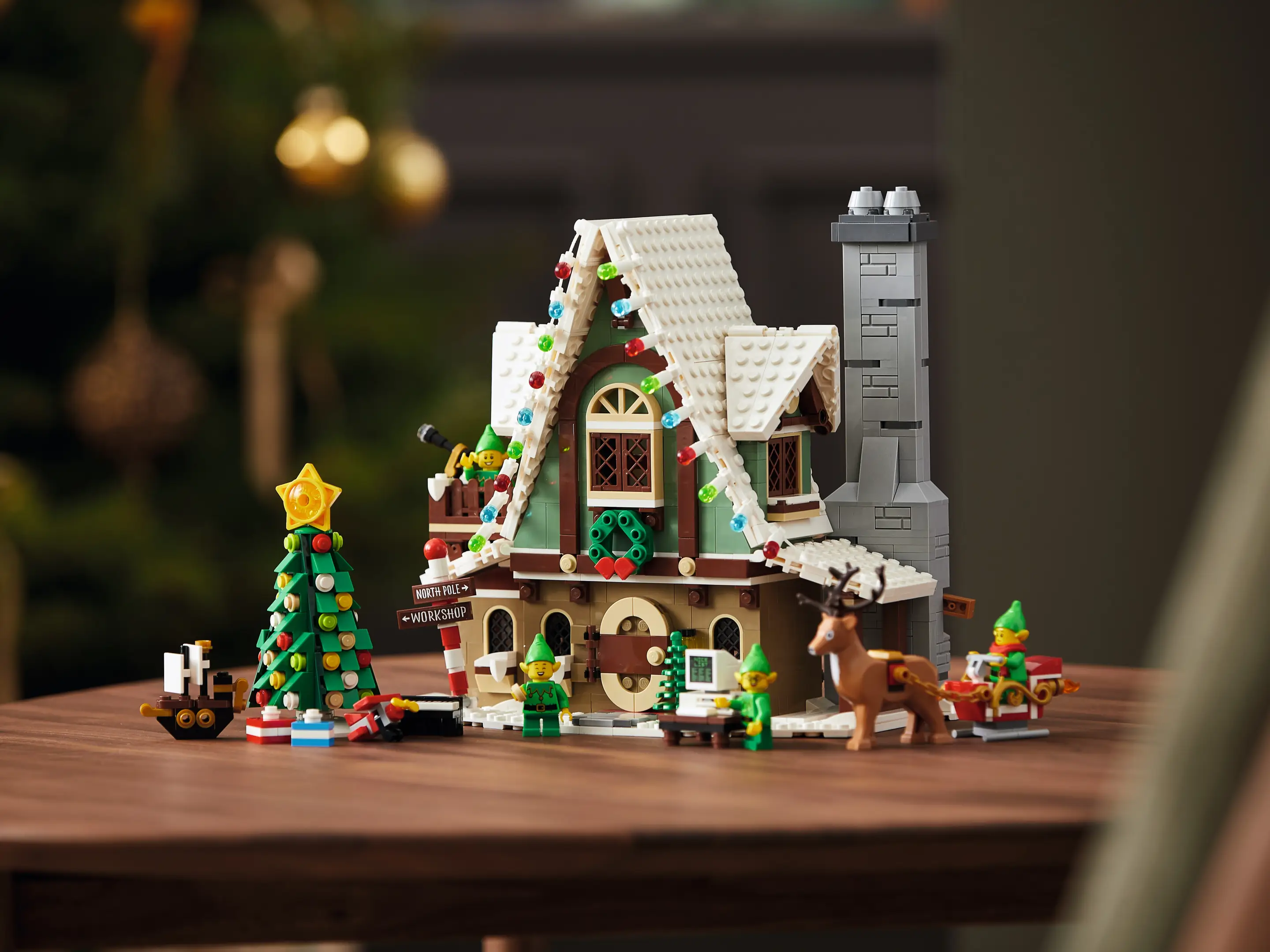 LEGO Icons Elf Club House Set 10275 SetDB