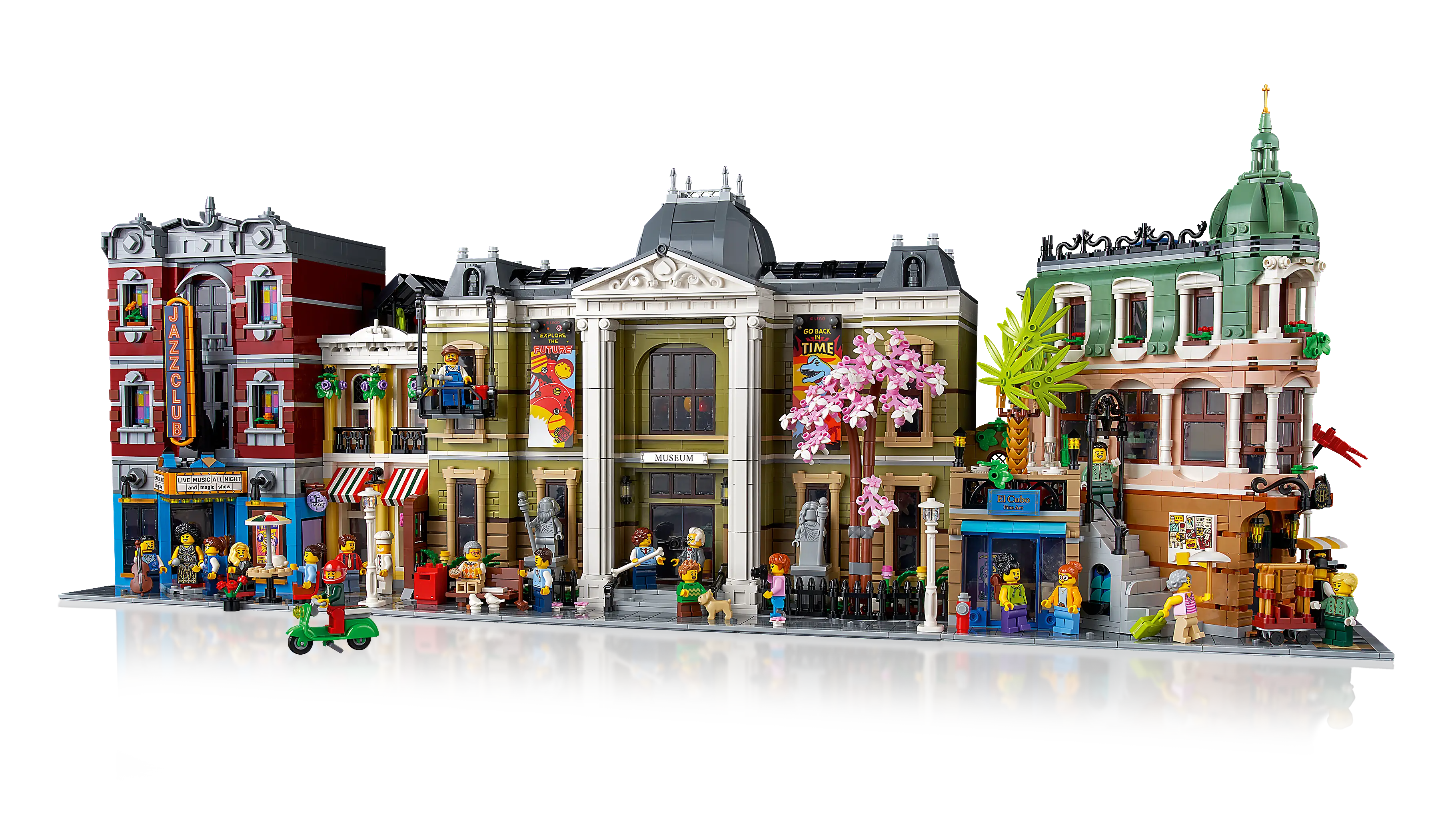 LEGO Icons Natural History Museum • Set 10326 • SetDB