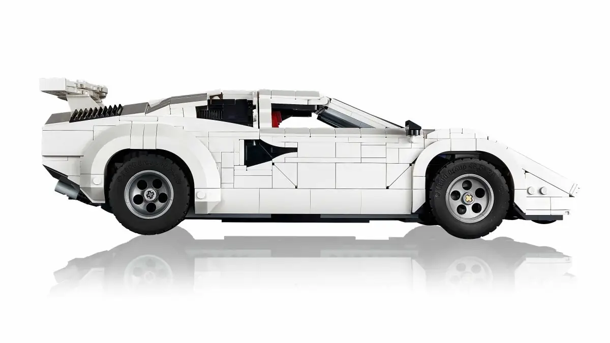 LEGO Icons Lamborghini Countach 5000 Quattrovalvole