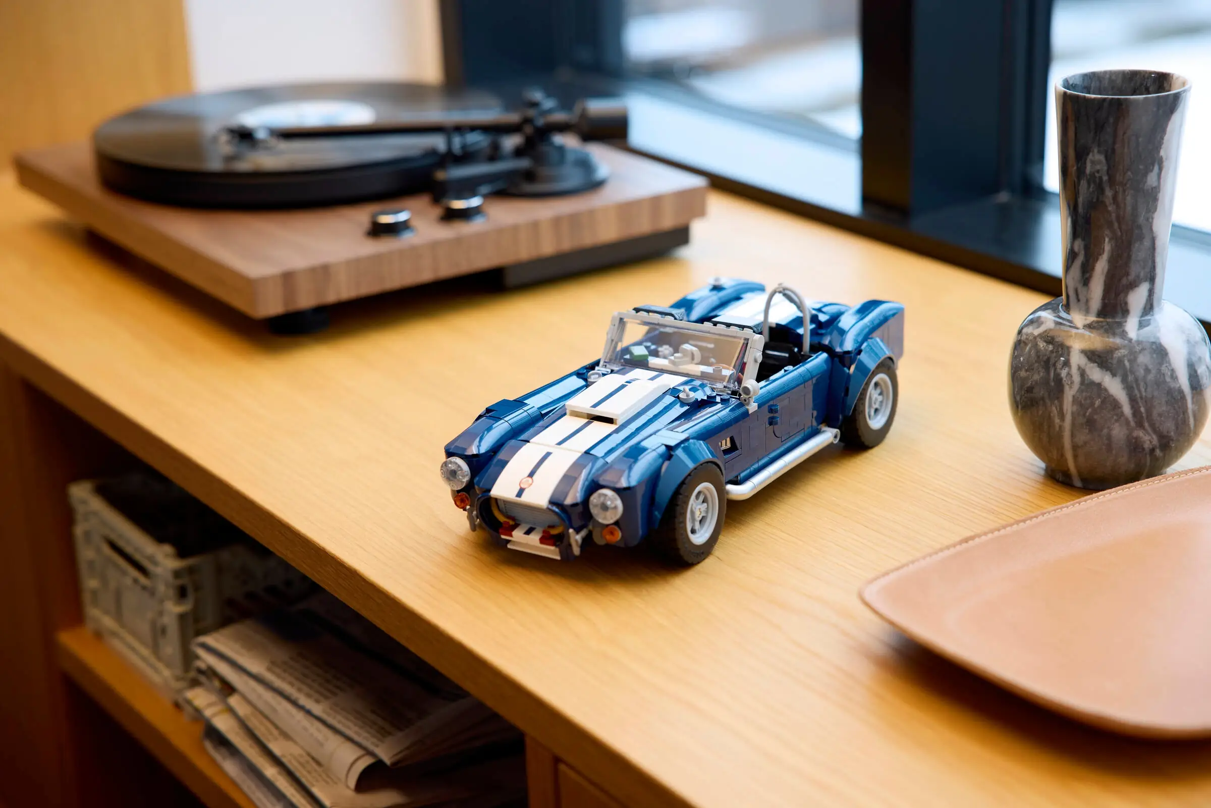 LEGO Icons Shelby Cobra 427 S/C • Set 10357 • SetDB