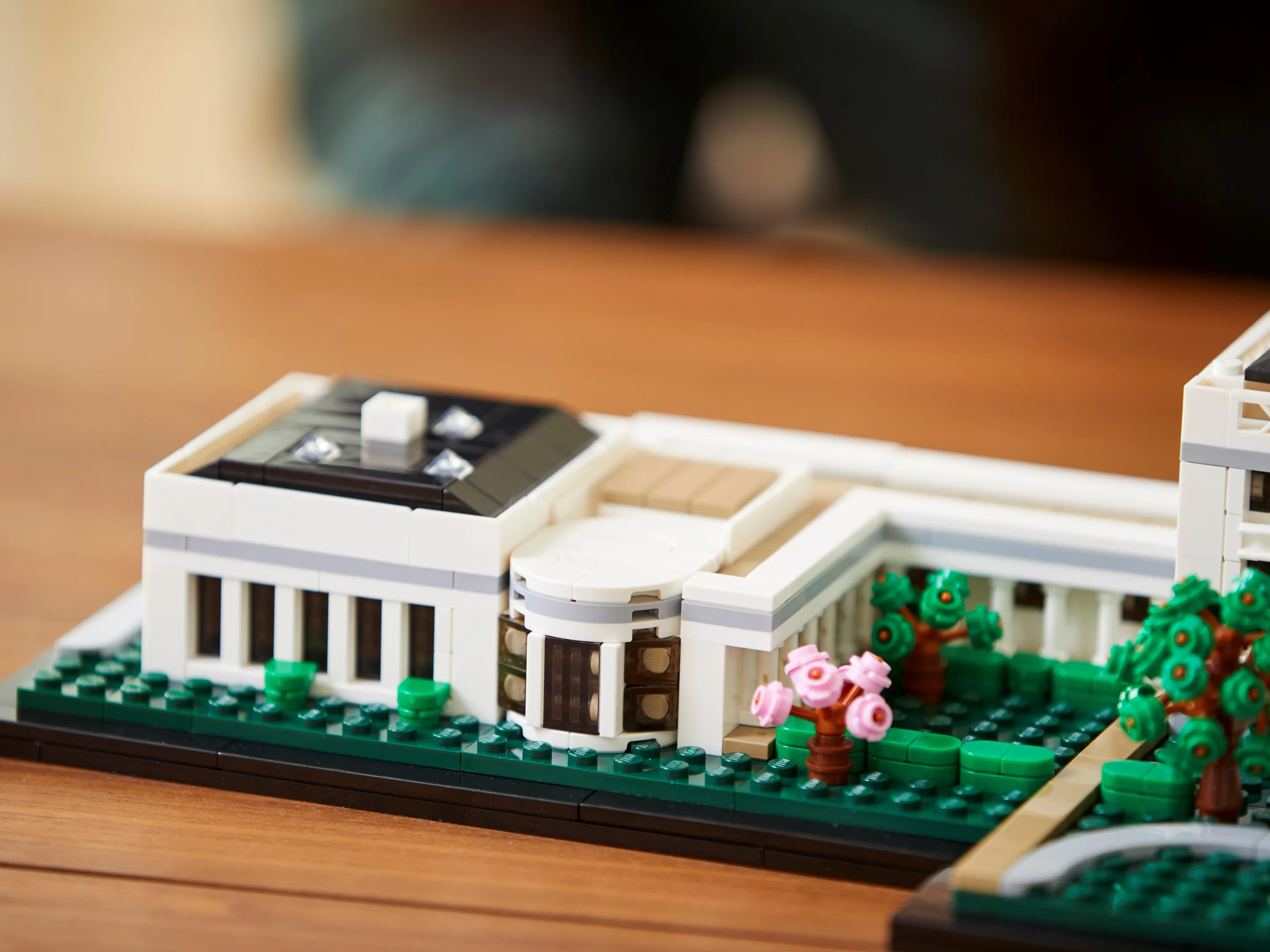 LEGO Architecture The White House • Set 21054 • SetDB