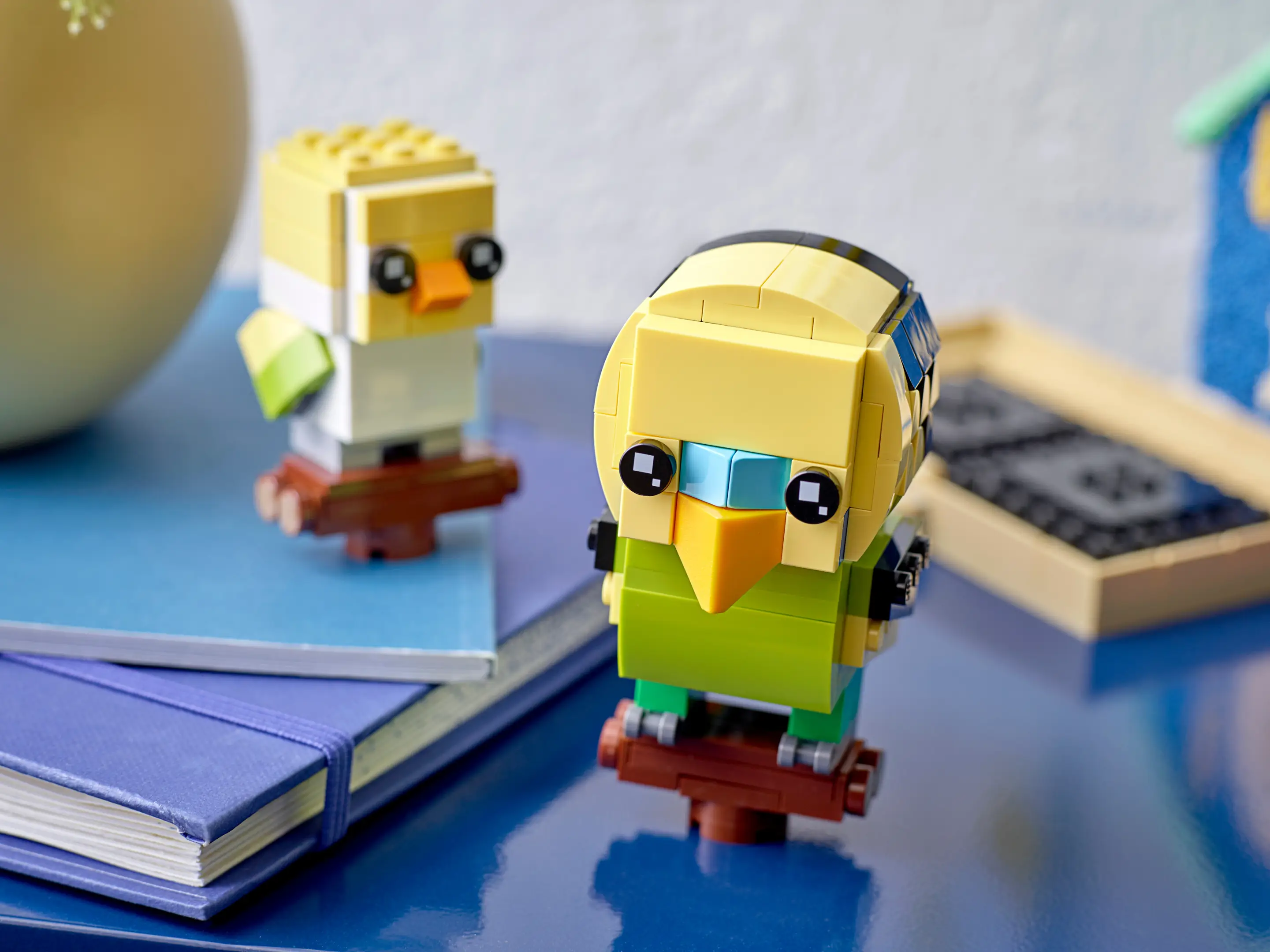 LEGO BrickHeadz Budgie • Set 40443 • SetDB • Merlins Bricks