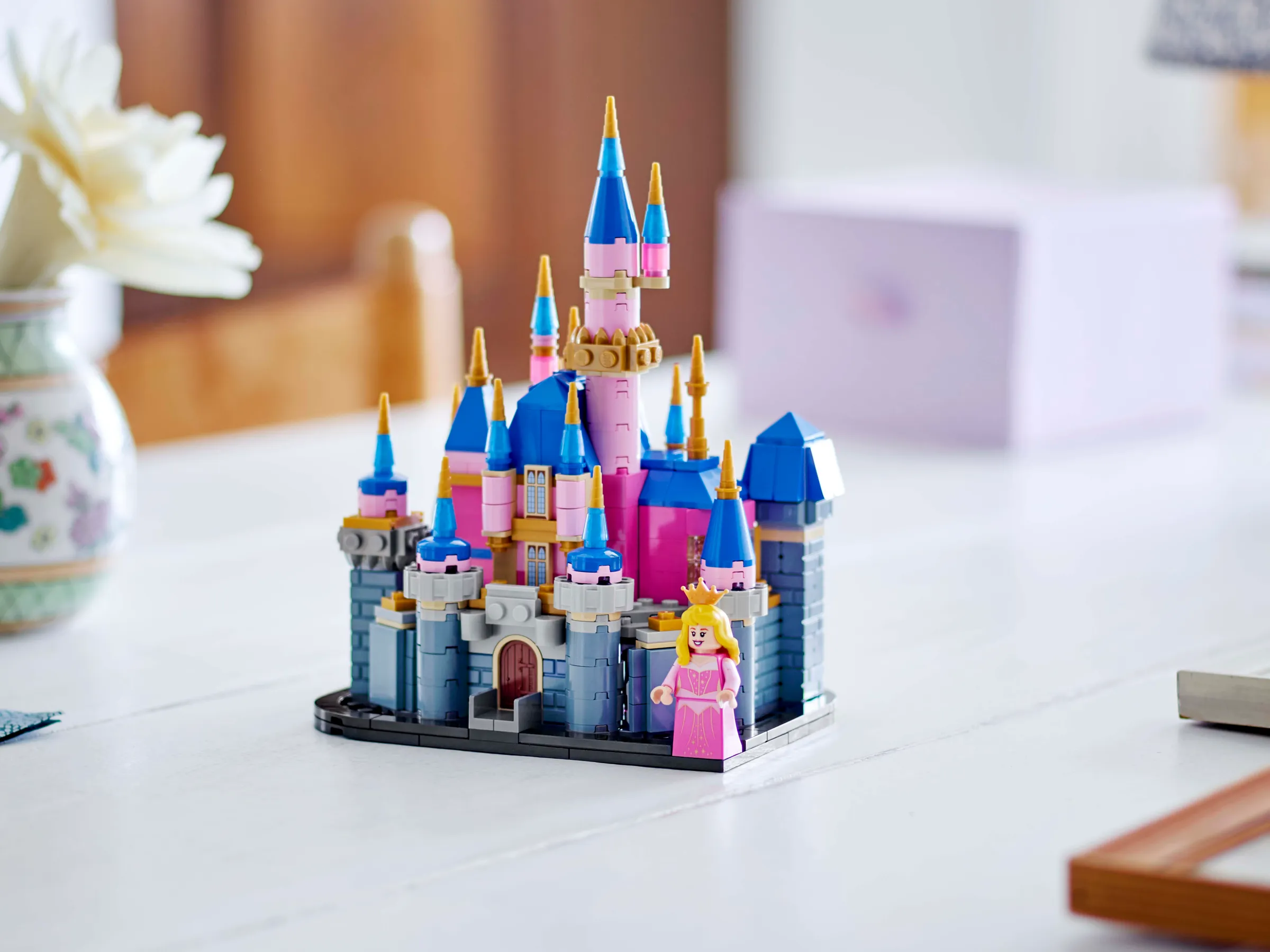 LEGO Mini Disney Sleeping Beauty Castle Set 40720 SetDB