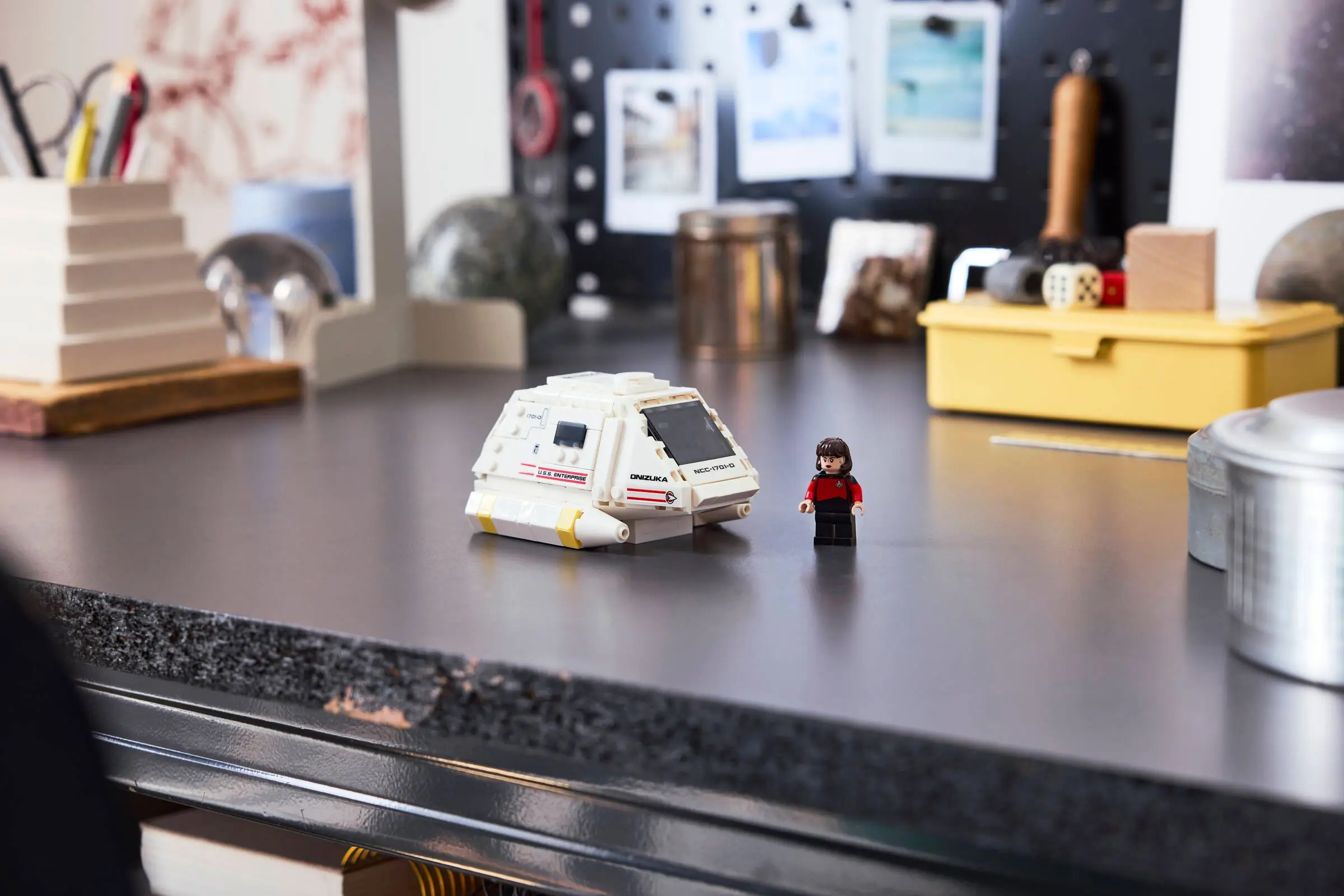 LEGO Icons STAR TREK Type-15 Shuttlepod • Set 40768 • SetDB