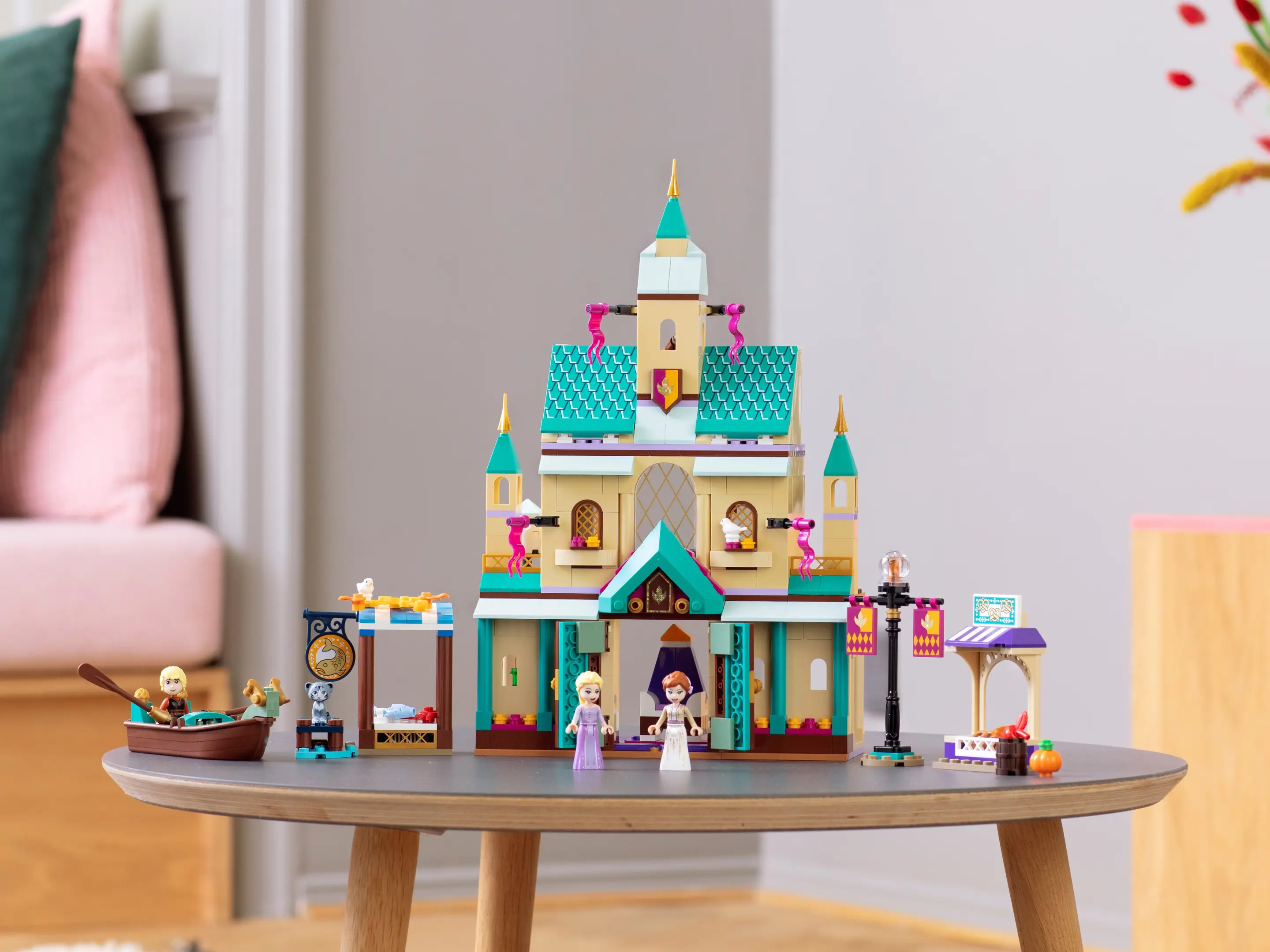 LEGO Disney Arendelle Castle Village Set 41167 SetDB