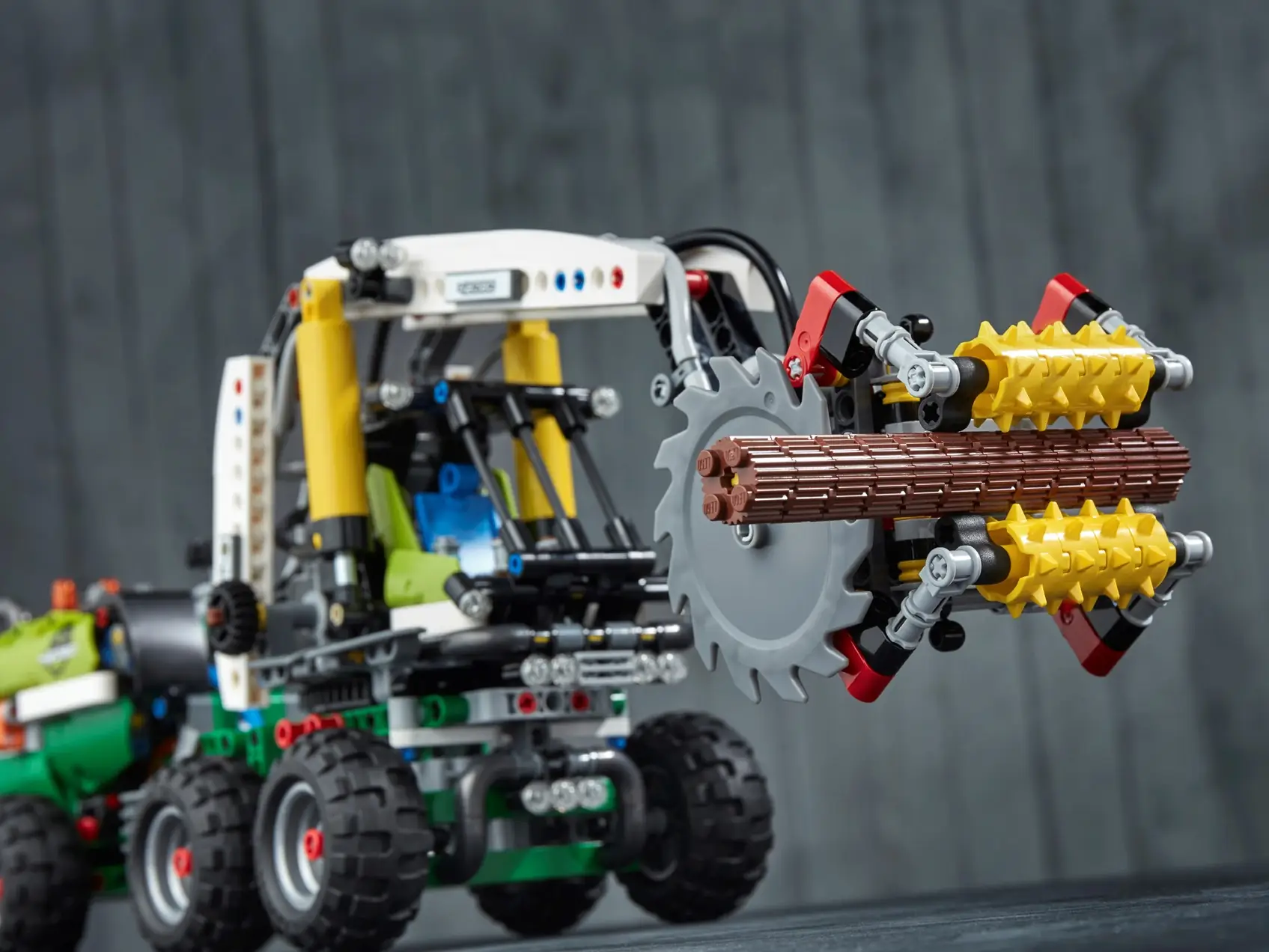 LEGO Technic Forest Machine • Set 42080 • SetDB
