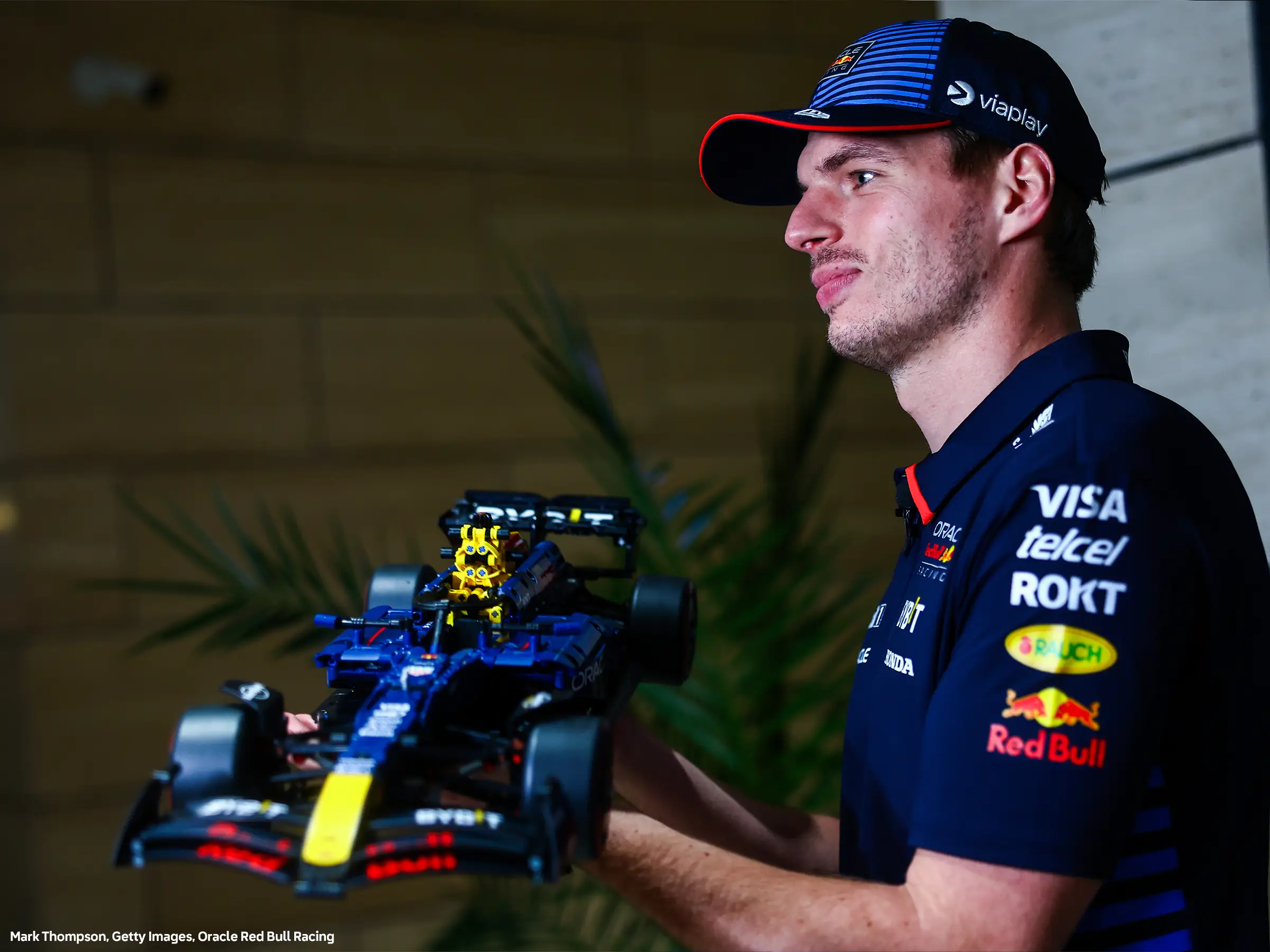 LEGO Technic Oracle Red Bull Racing RB20 F1 Car • Set 42206