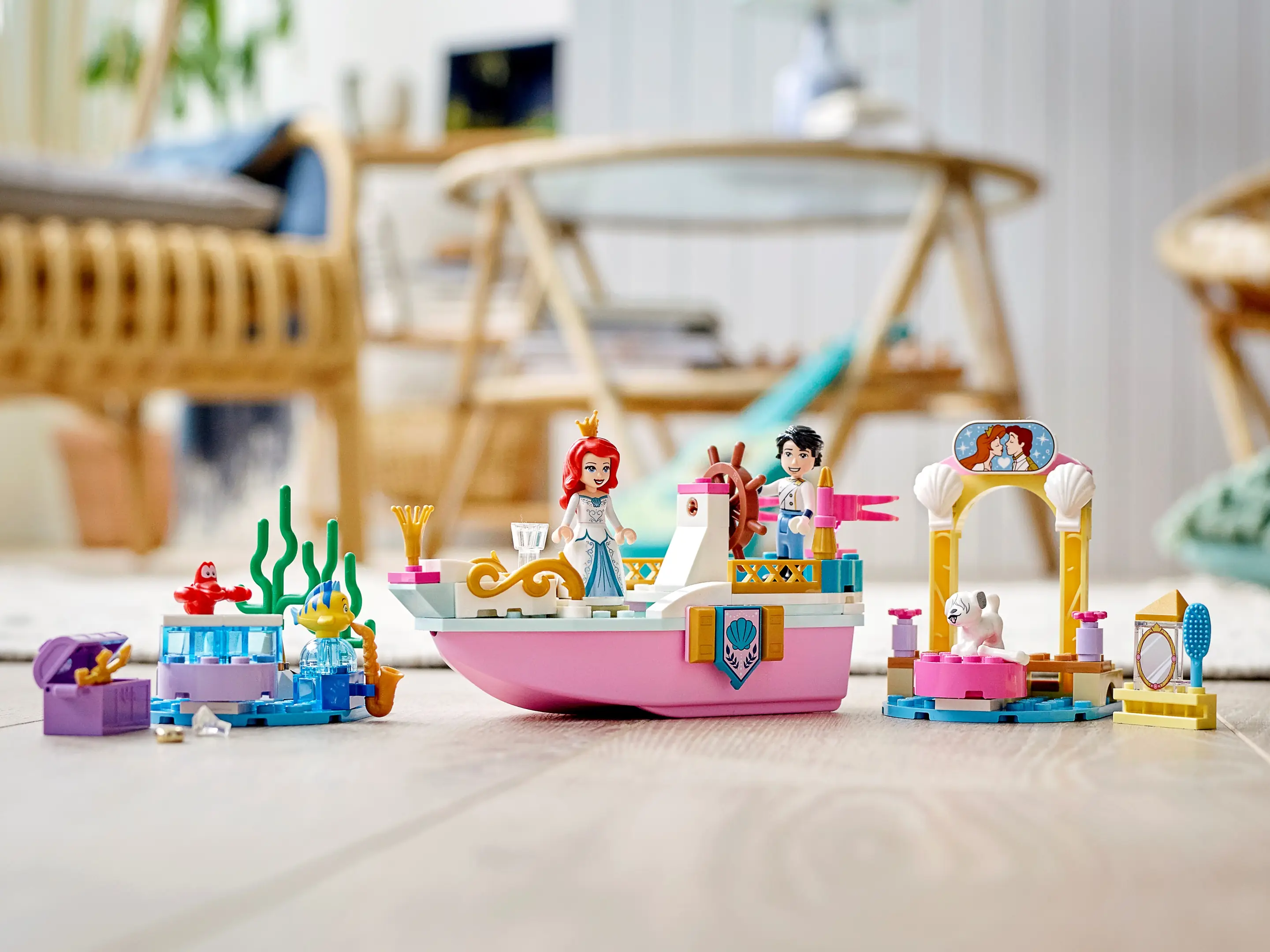 LEGO Disney Ariel s Celebration Boat Set 43191 SetDB