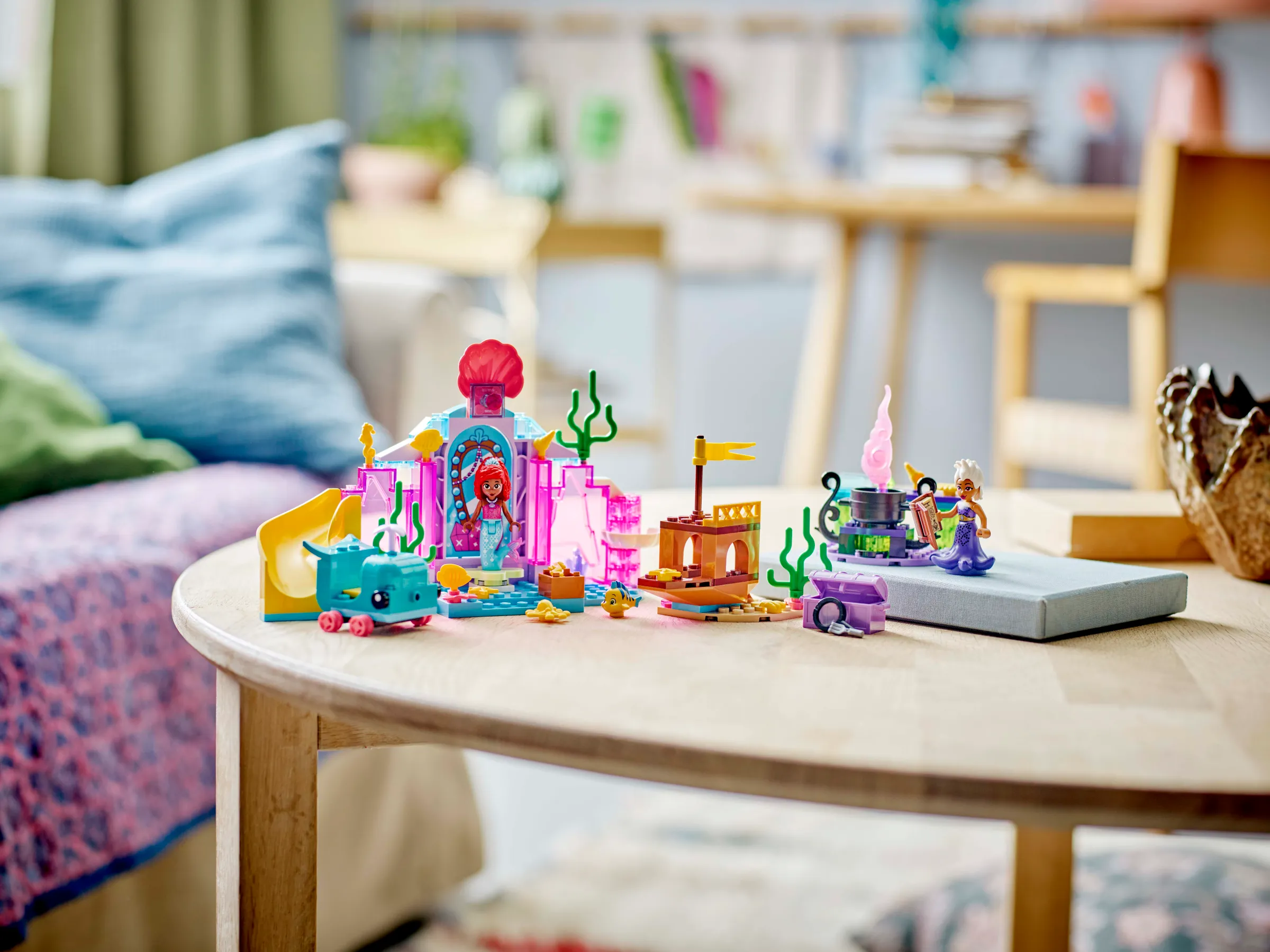 Colofulページ LEGO Disney Ariel's Crystal Cavern • Set 43254 • SetDB