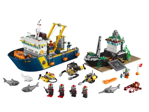 LEGO City Deep Sea Exploration Vessel • Set 60095 • SetDB