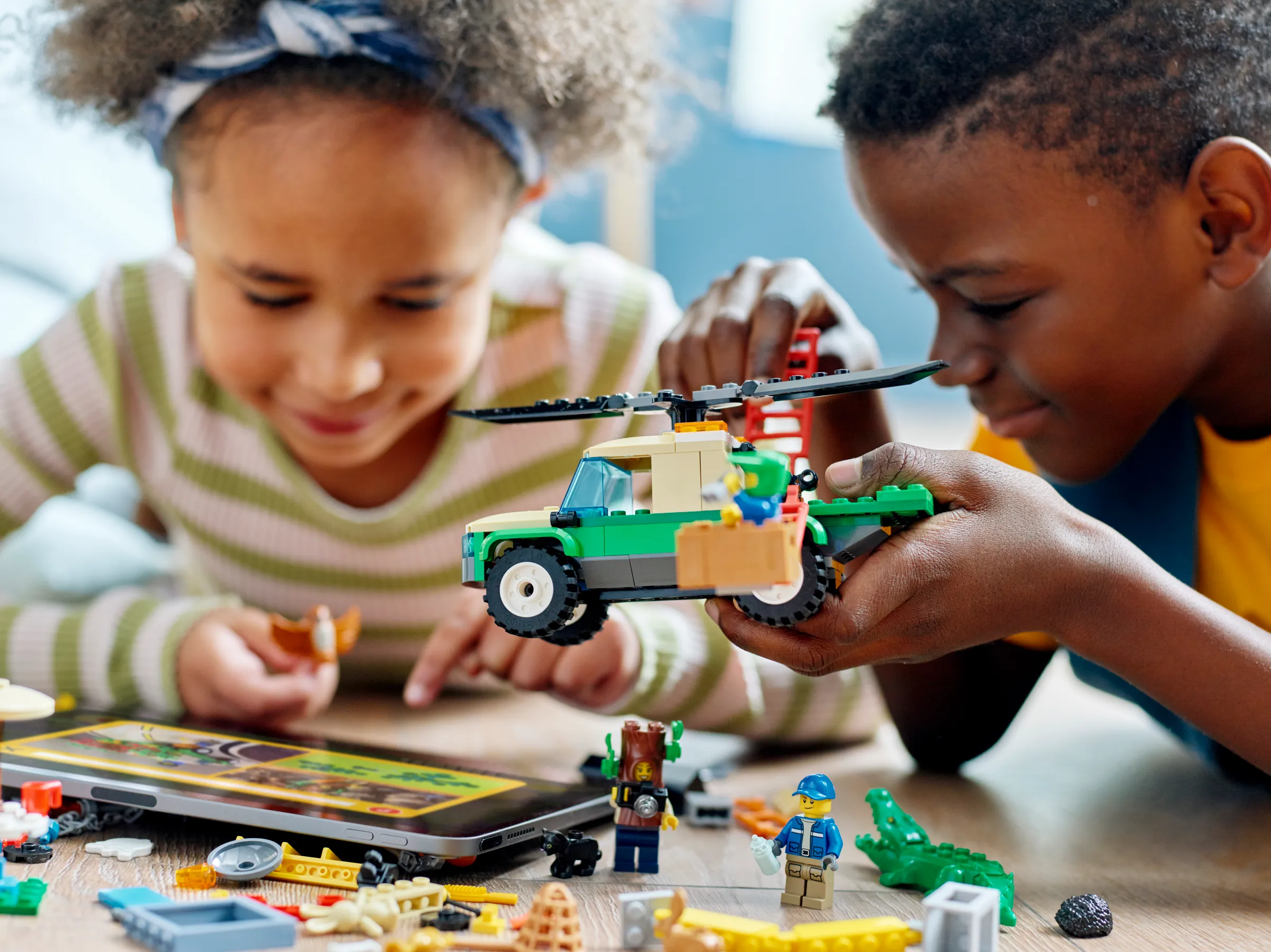 LEGO-60353-6.webp?v=2