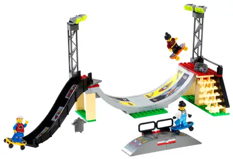 LEGO Island Xtreme Stunts Skateboard Challenge • Set 6738