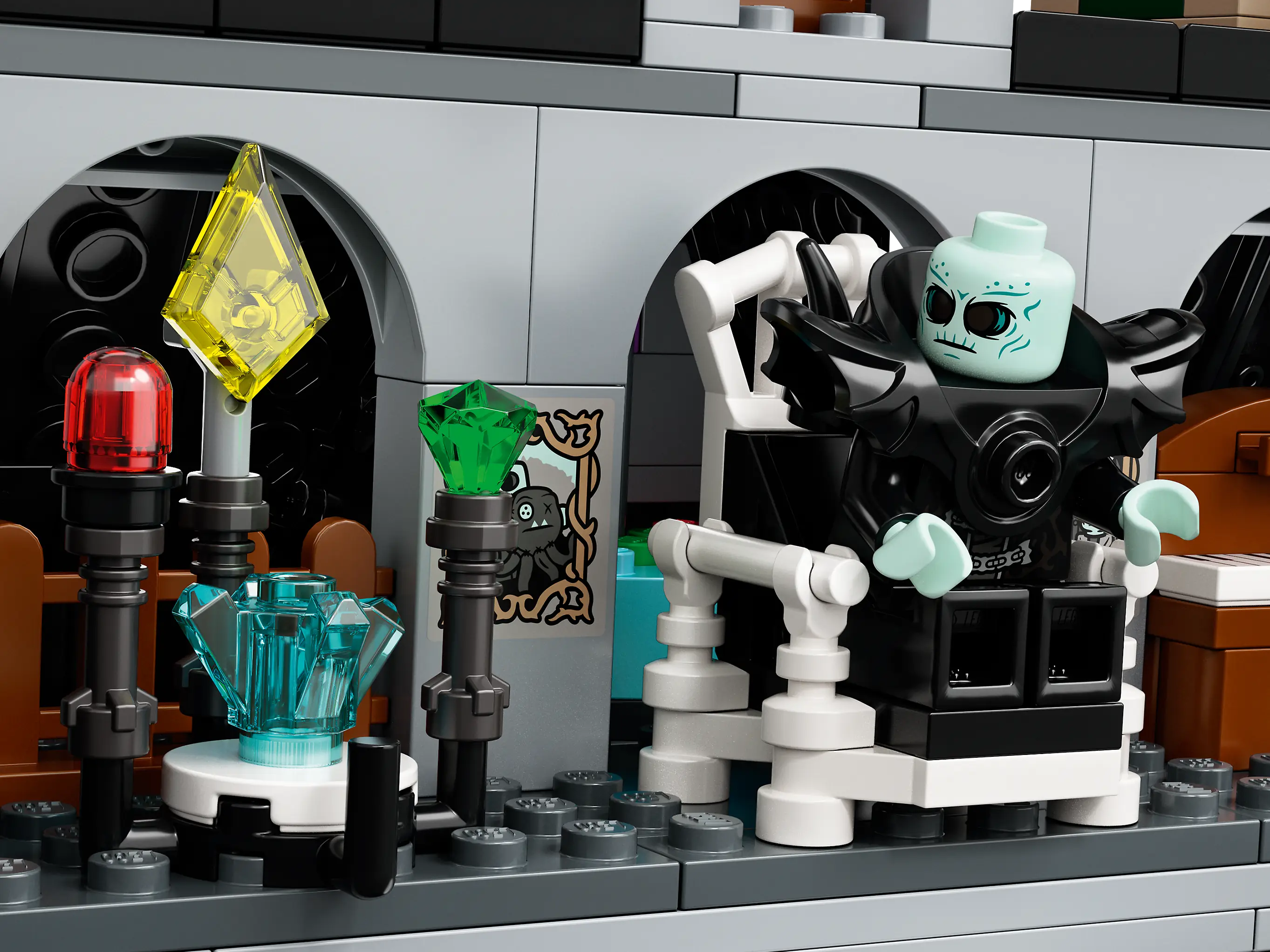 70437 lego hidden side sale