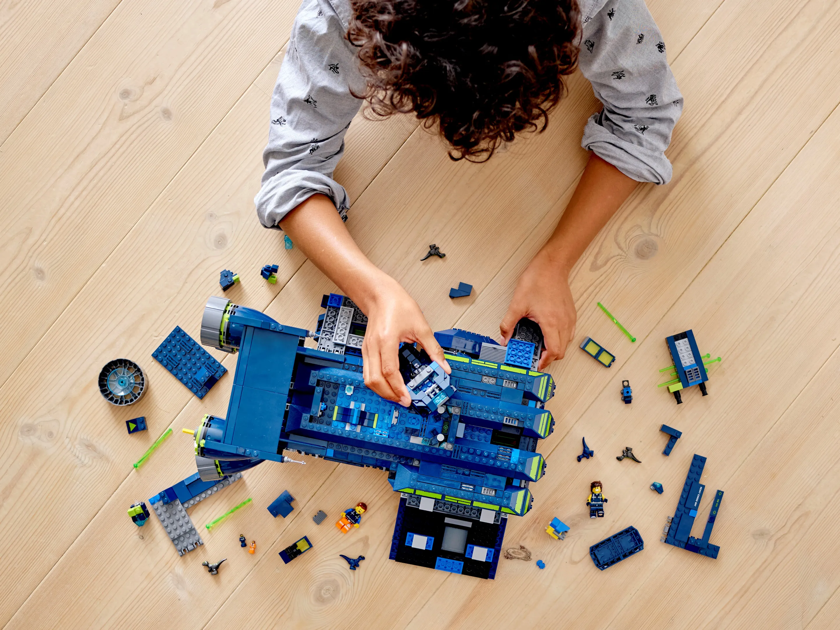 LEGO THE LEGO MOVIE The Rexcelsior! • Set 70839 • SetDB