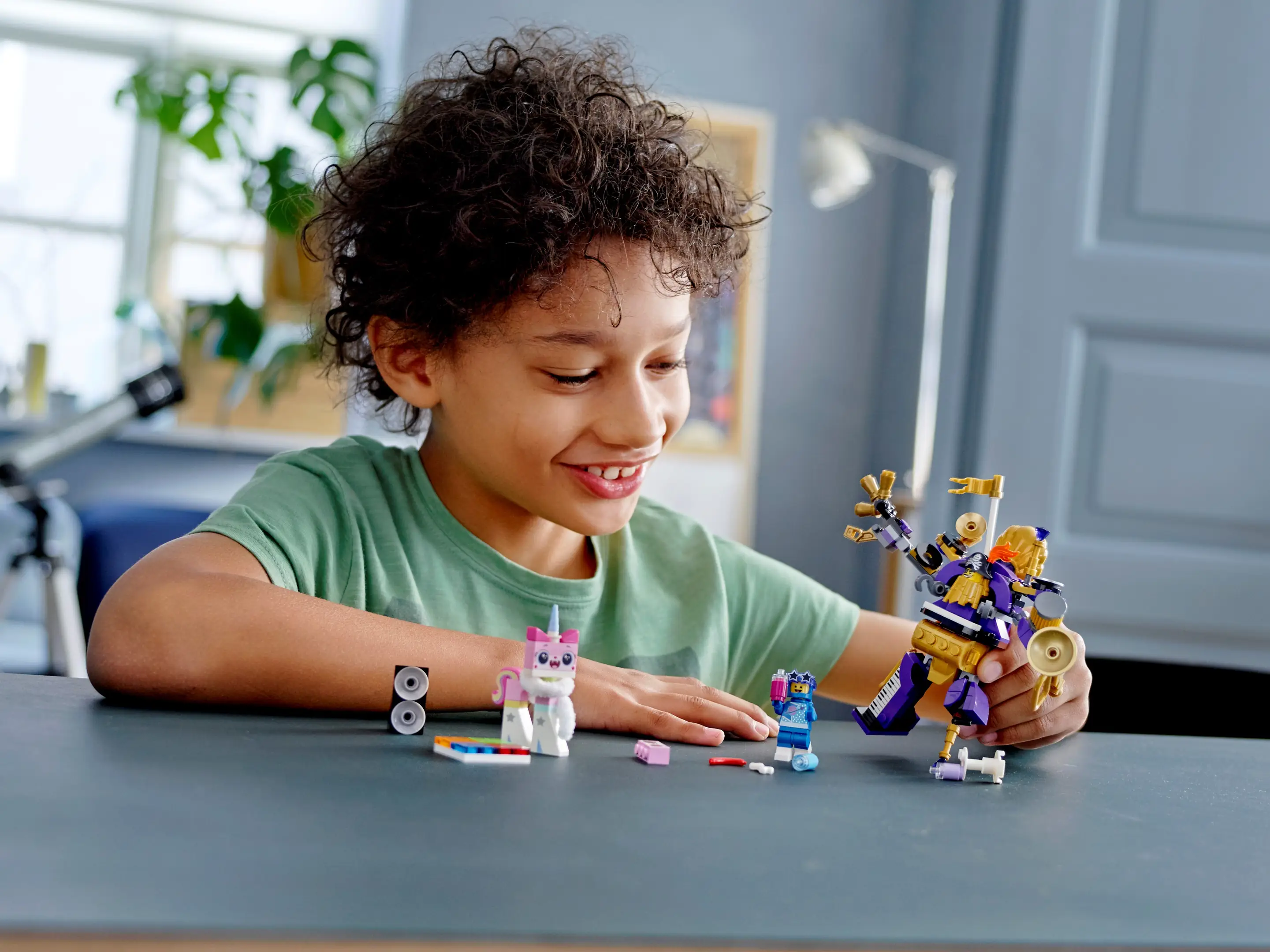 LEGO THE LEGO MOVIE Systar Party Crew • Set 70848 • SetDB