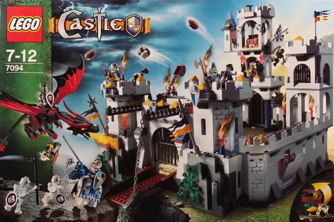 LEGO Castle Fantasy Era Crown Knight Scale Mail with Crown