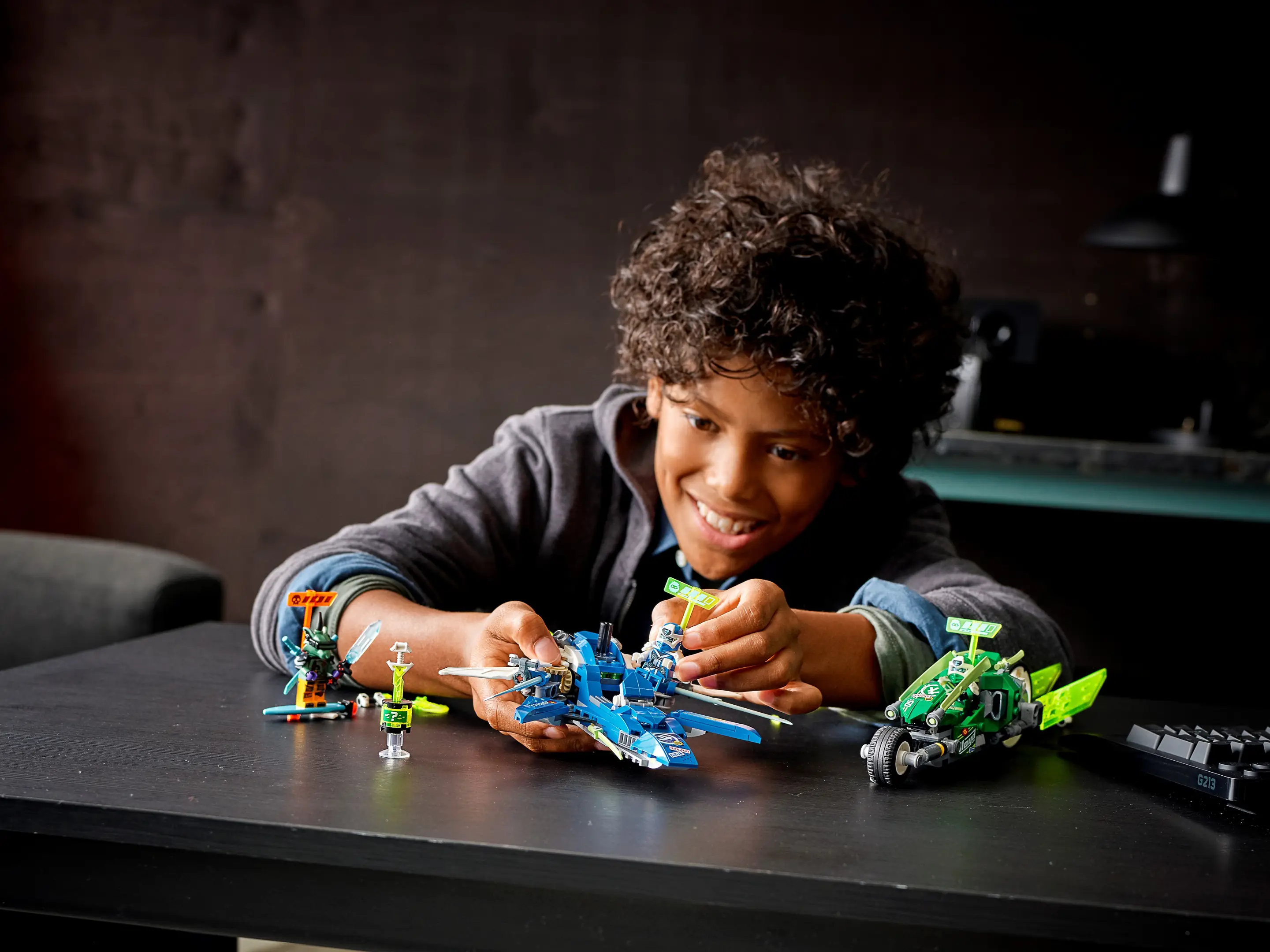 ヤス LEGO® NINJAGO Jay and Lloyd's Racers Set 71709