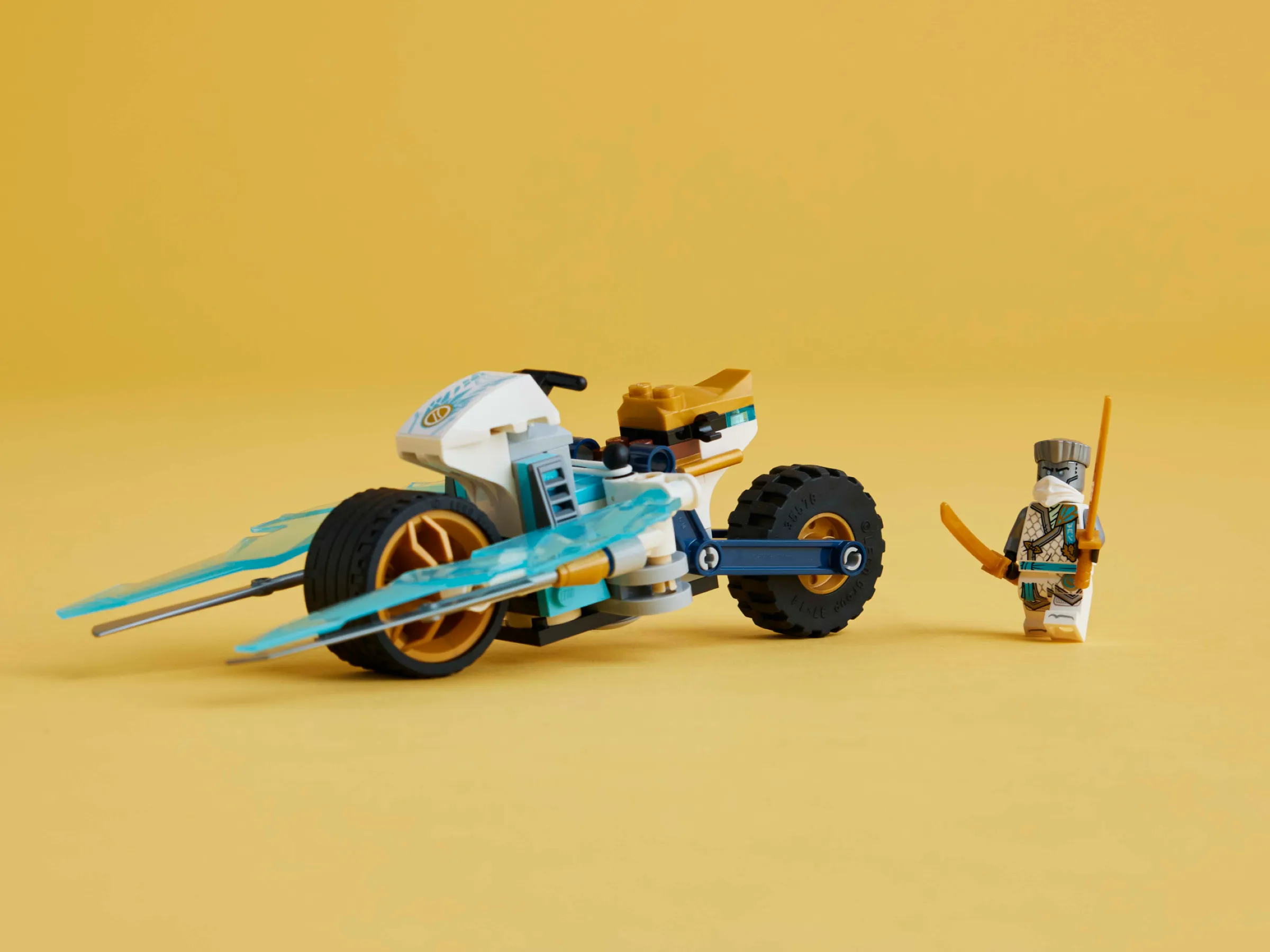LEGO NINJAGO Zane's Ice Motorcycle • Set 71816 • SetDB