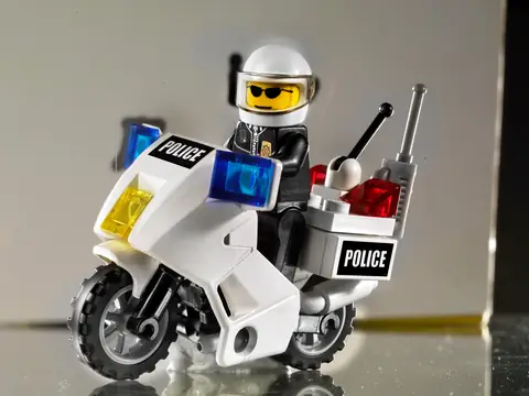 LEGO City Police Car • Set 7236 • SetDB • Merlins Bricks