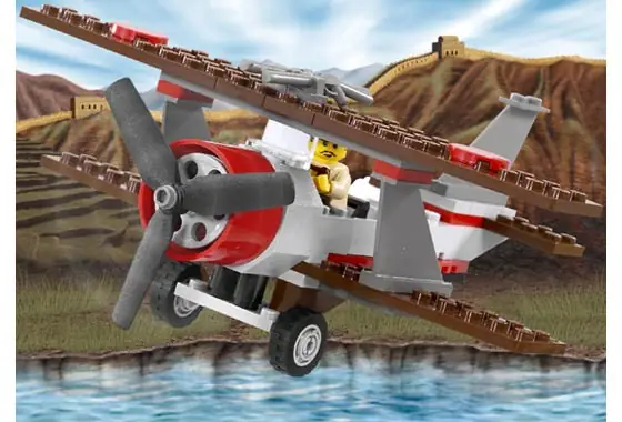 LEGO Adventurers Thunder Blazer • Set 7420 • SetDB