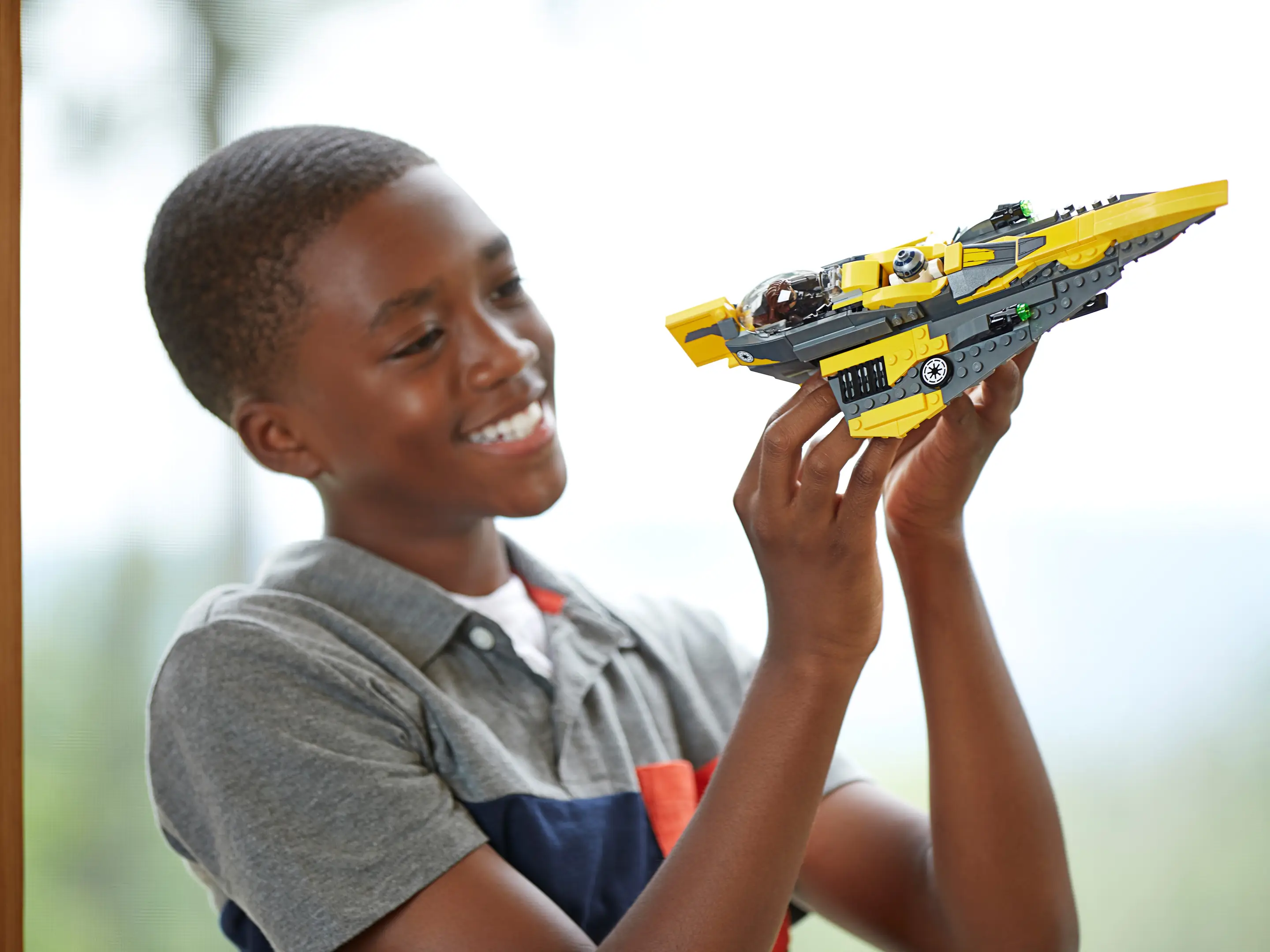 LEGO Star Wars Anakin s Jedi Starfighter Set 75214