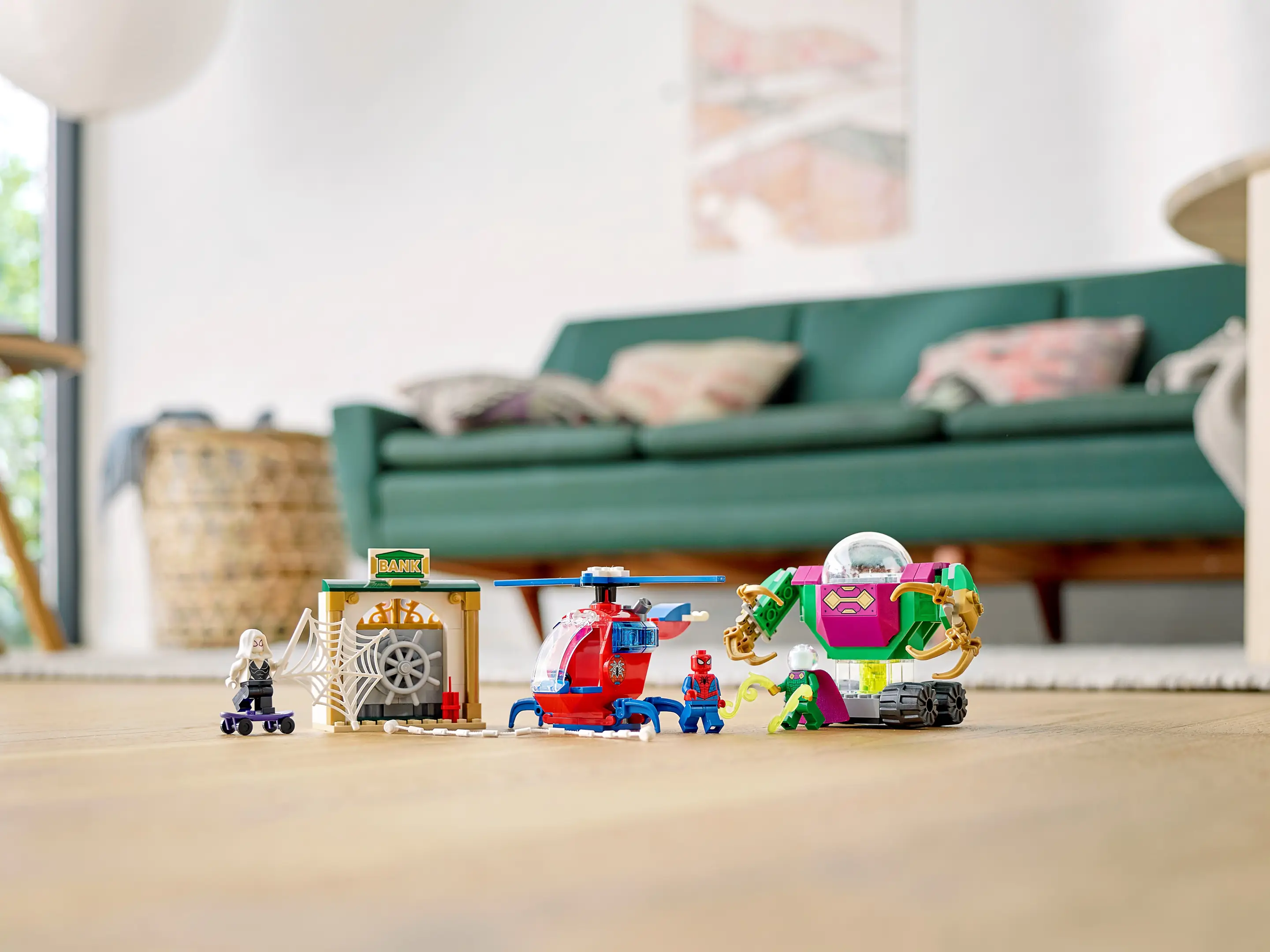 LEGO Marvel The Menace of Mysterio Set 76149 SetDB