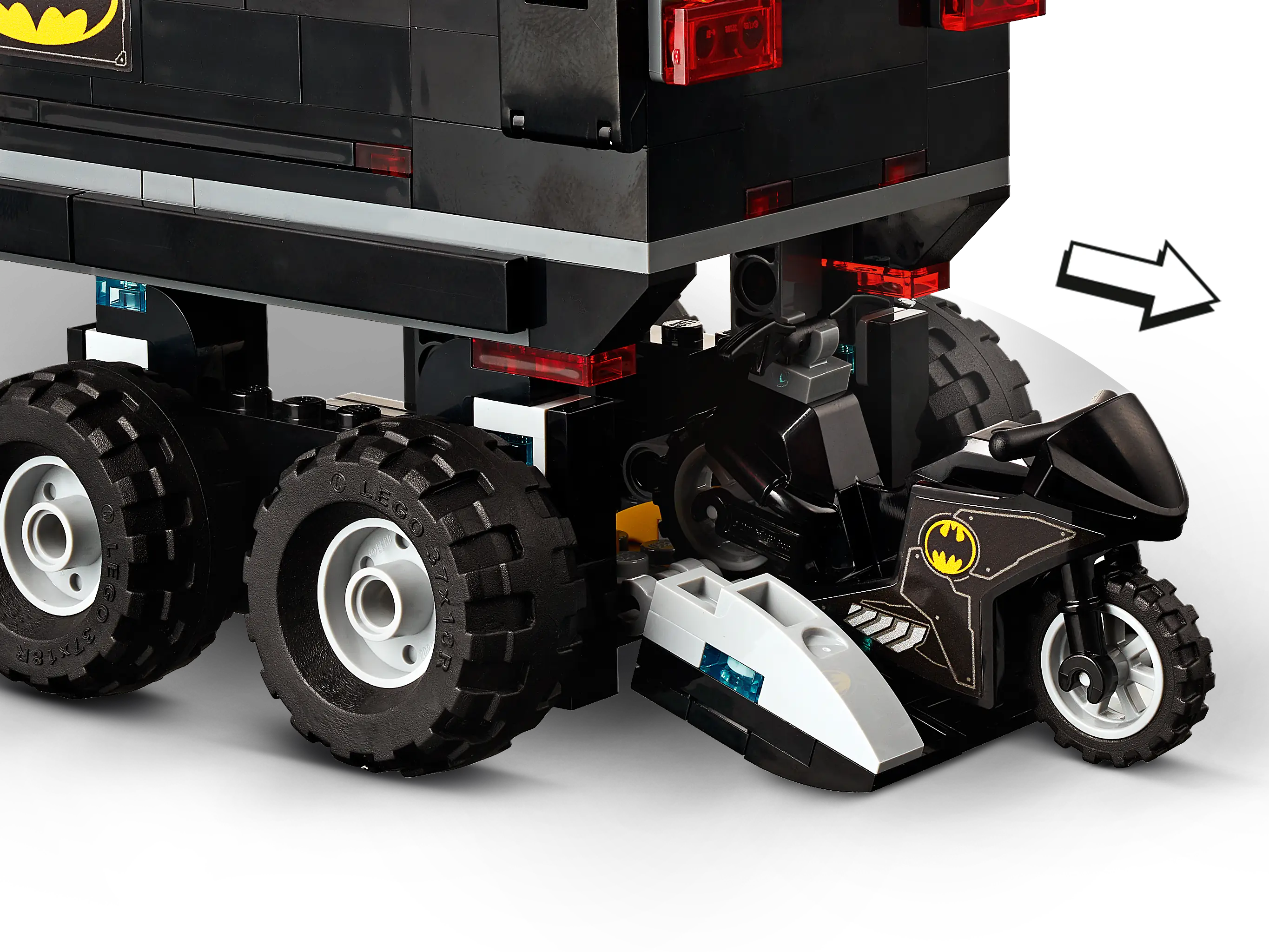 LEGO Batman Mobile Bat Base Set 76160 SetDB