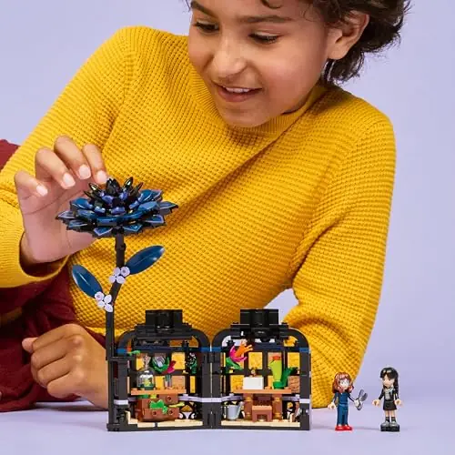 LEGO Wednesday Black Dahlia Flower • Set 76784 • SetDB