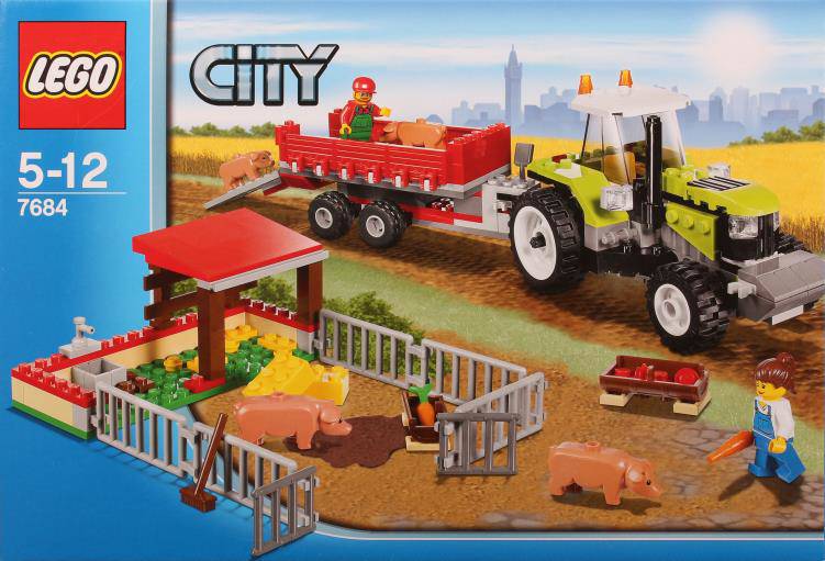 LEGO City Pig Farm & Tractor • Set 7684 • SetDB