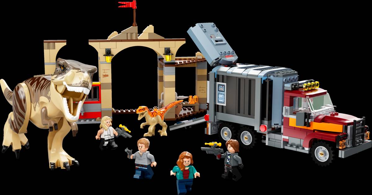LEGO Jurassic World T. rex & Atrociraptor Dinosaur Breakout