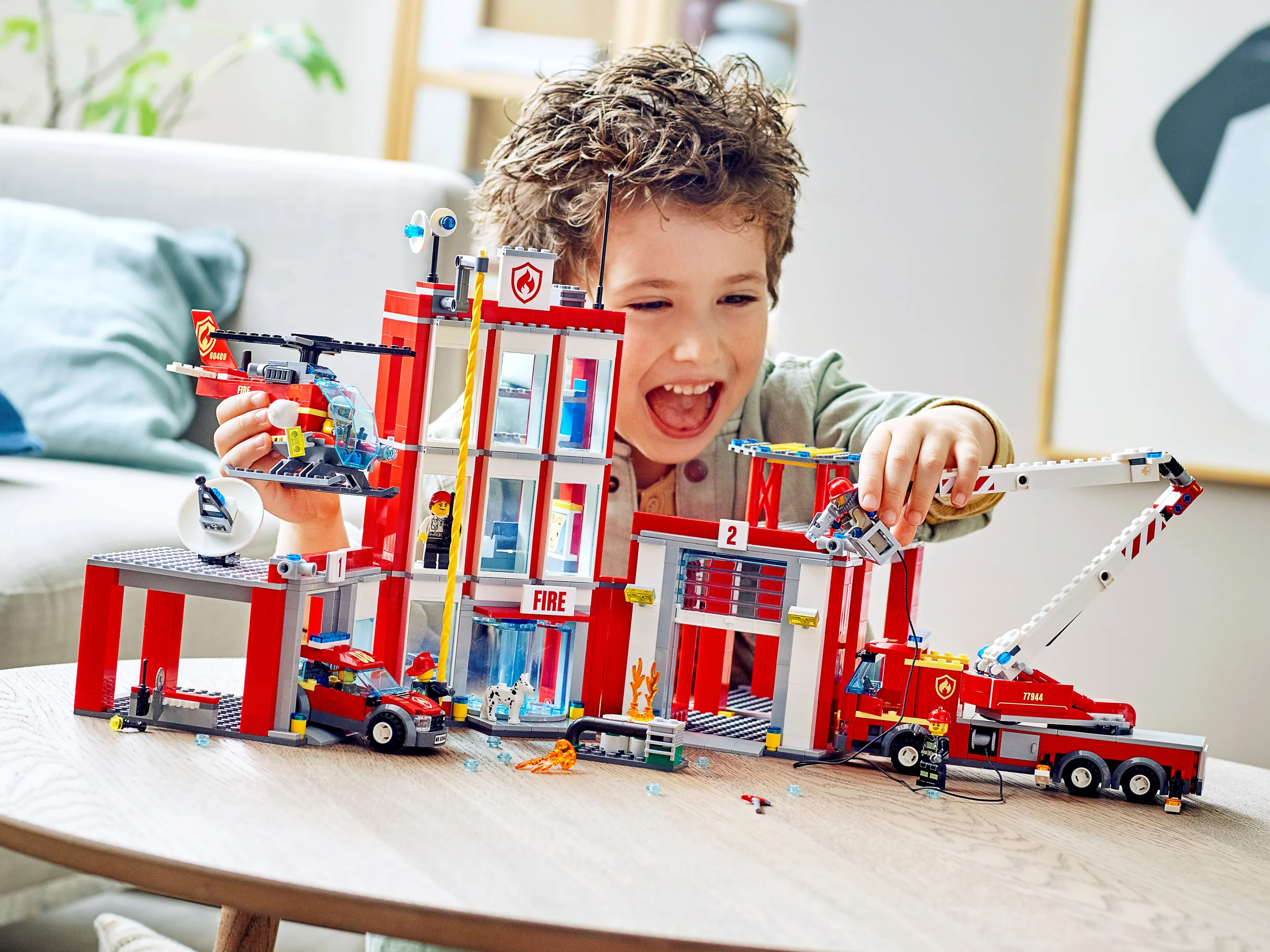 マンチェスター・シティ　キャップ　Galactic Gray ONE size LEGO® 77944 Fire Station Headquarters - ToyPro