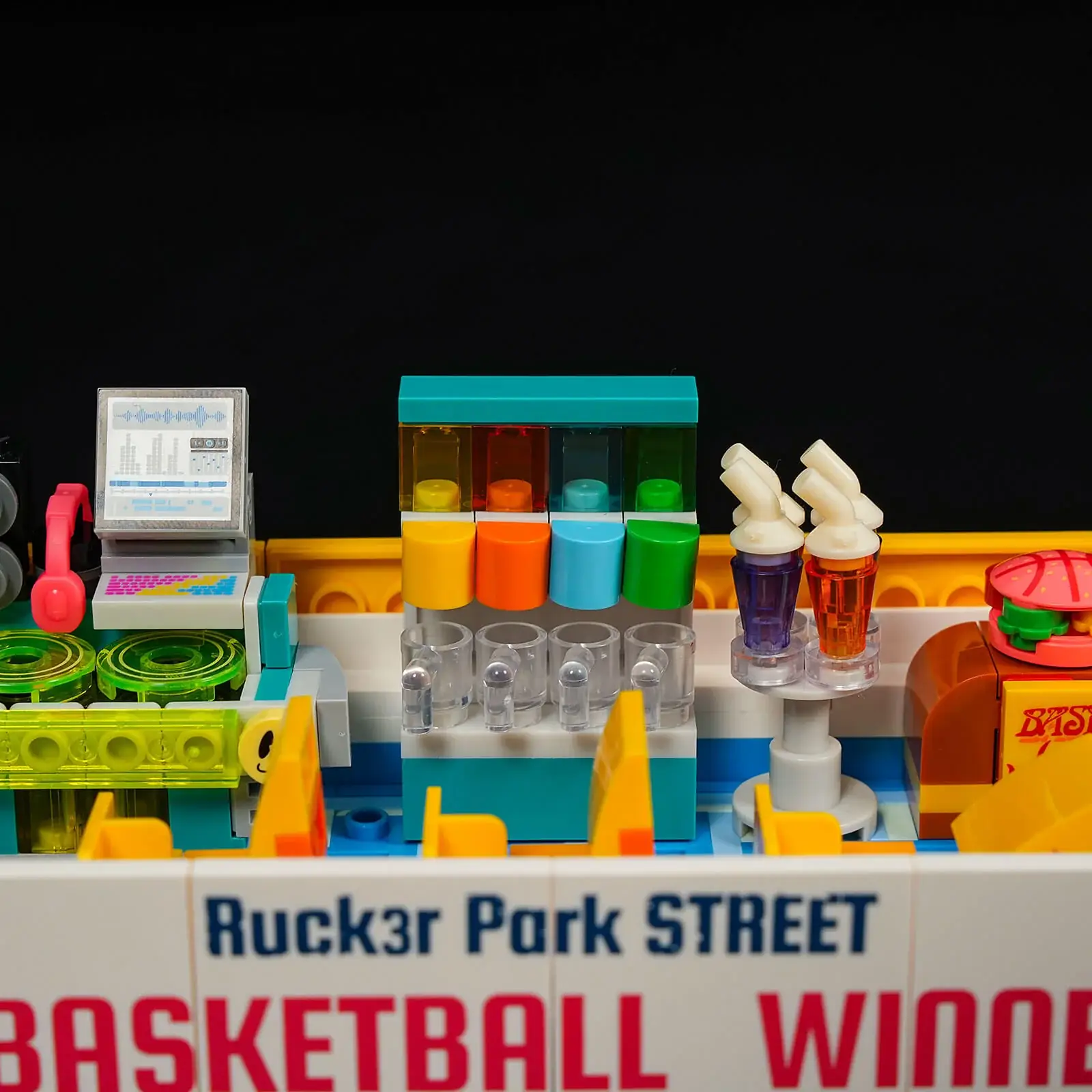 Lumibricks Streetball Tour Bus • Set 19010 • SetDB