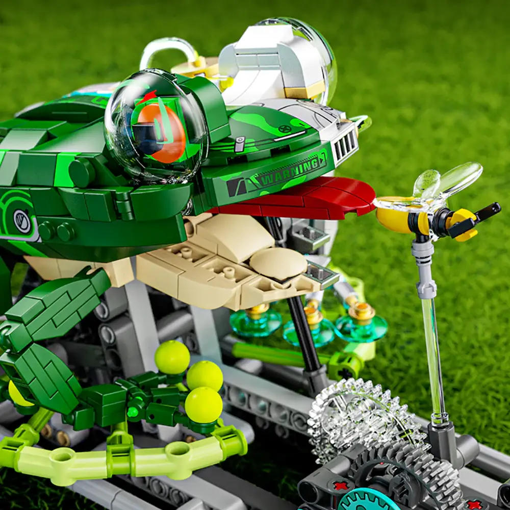 MJI Mechanical Frog • Set 13058 • SetDB • Merlins Bricks