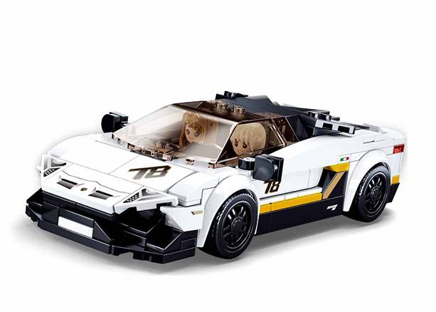 Voiture de sport italienne blanche (SLB-M38-B0957) — Prix et comparaison | Brick Broker